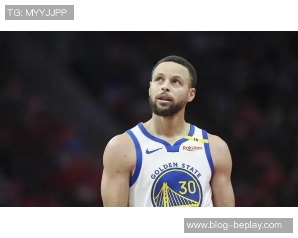 库里赞梅尔顿健康回归霍福德替补贡献显著助球队表现 库里赞梅尔顿健康回归霍福德替补贡献显著助球队表现