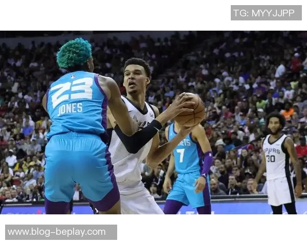 文班亚马强调球队成长需要时间弗拉格应信任培养过程与团队努力 文班亚马强调球队成长需要时间弗拉格应信任培养过程与团队努力